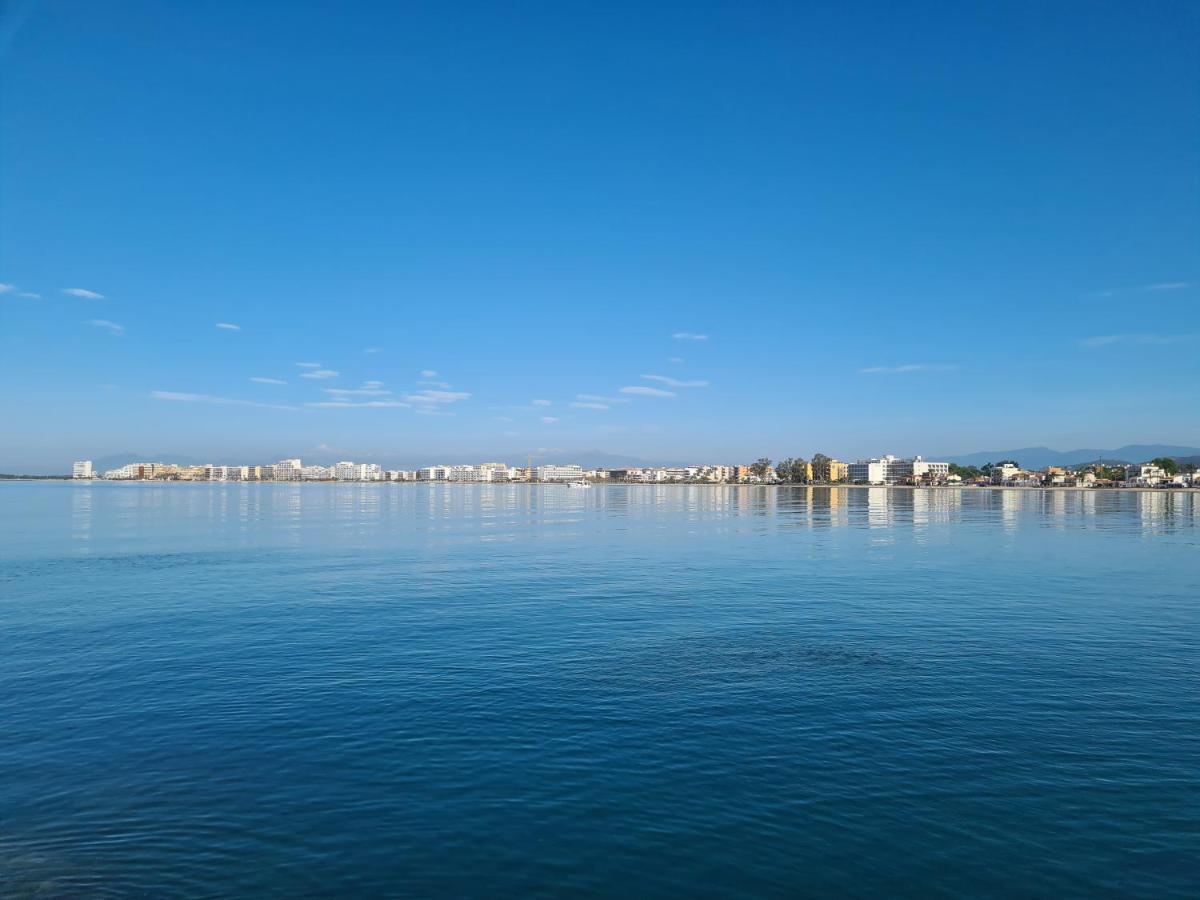 Acogedor Apartamento Vistas Al Mar Roses Buitenkant foto